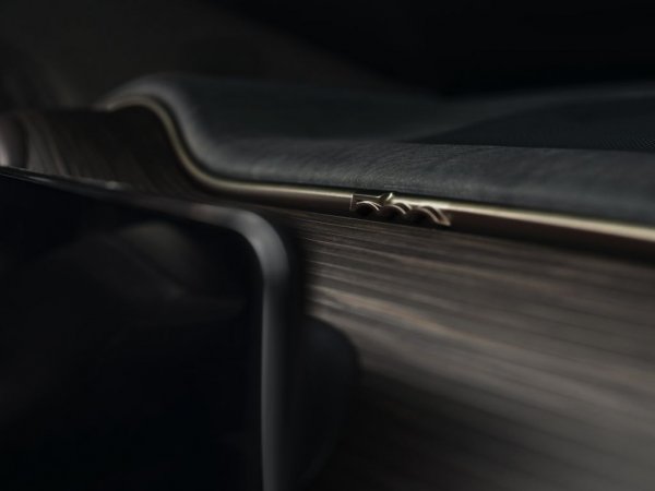 Специалната версия на Armani